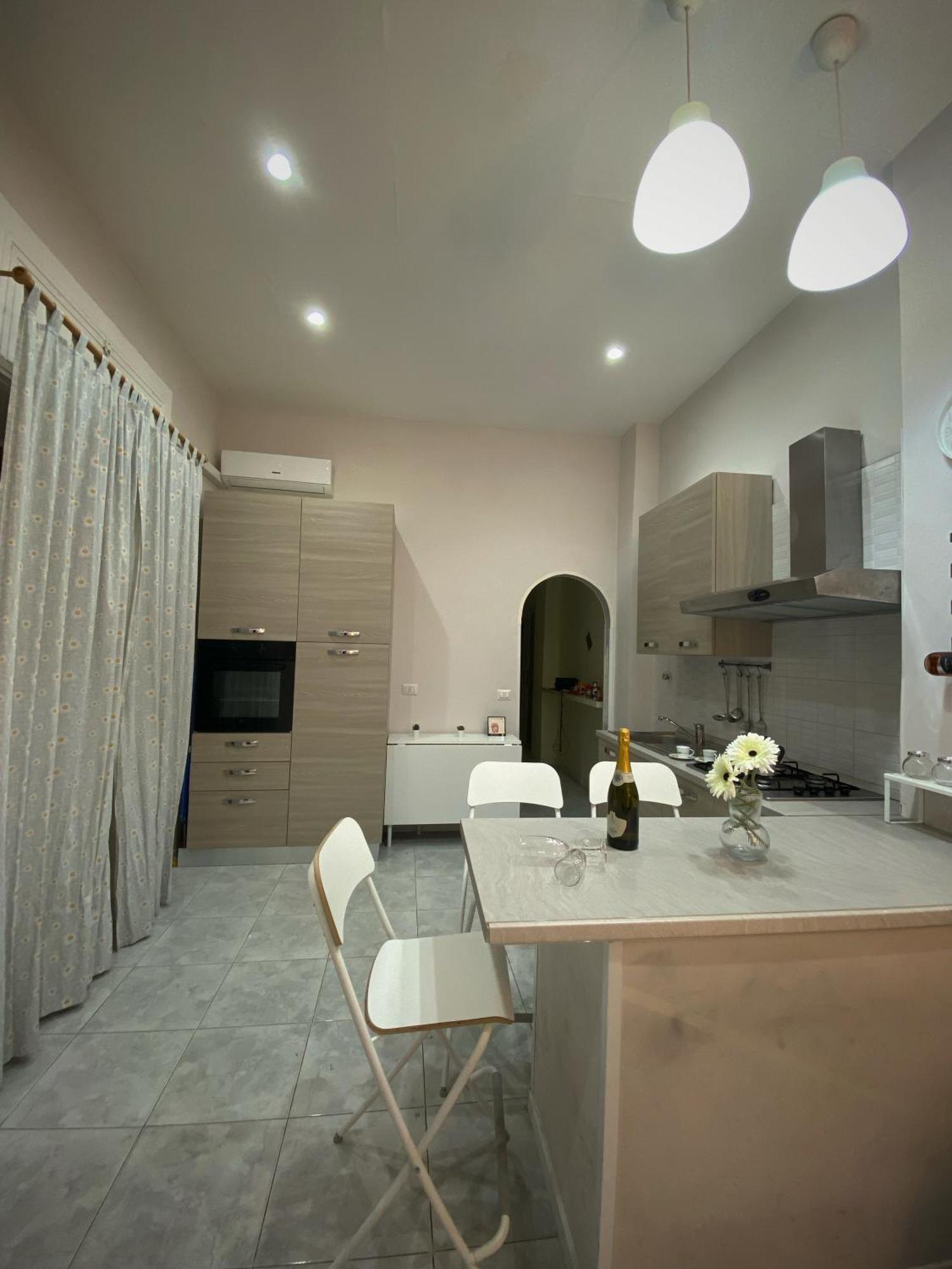 Appartamento La Casa Al Centro " Vicino Al Centro Storico Di Napoli" Esterno foto