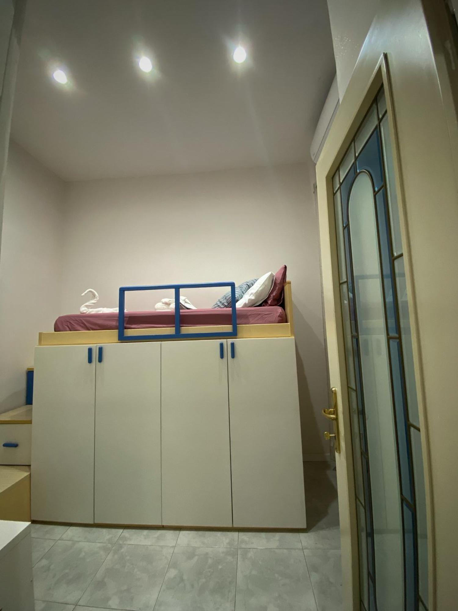 Appartamento La Casa Al Centro " Vicino Al Centro Storico Di Napoli" Esterno foto