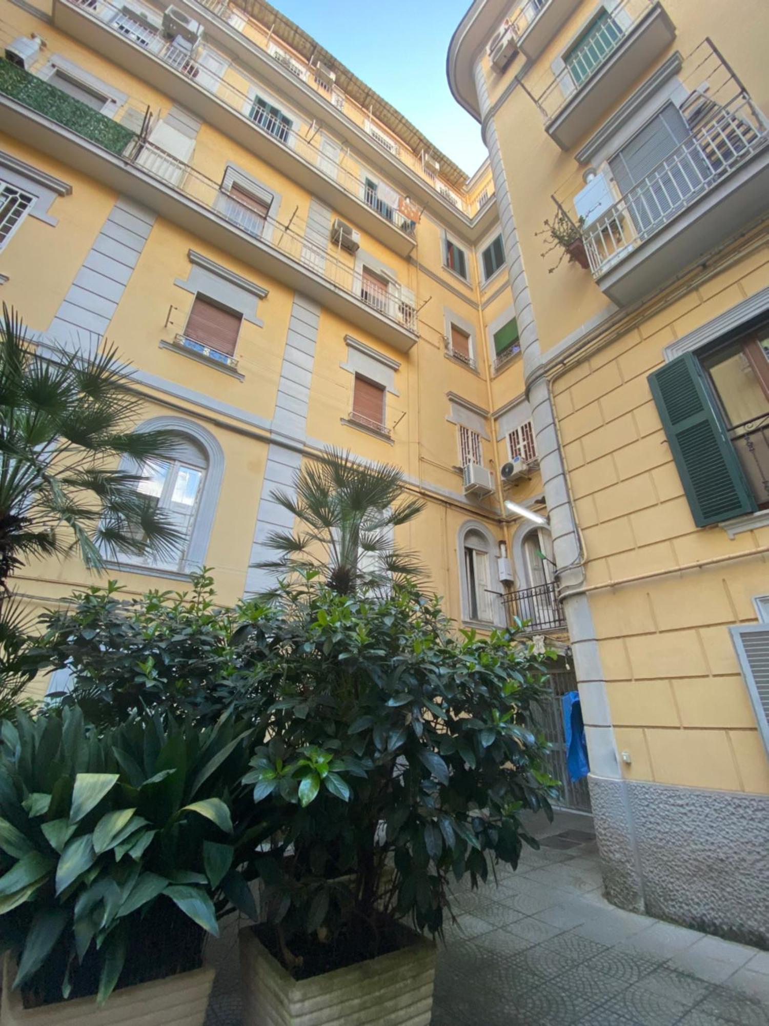 Appartamento La Casa Al Centro " Vicino Al Centro Storico Di Napoli" Esterno foto