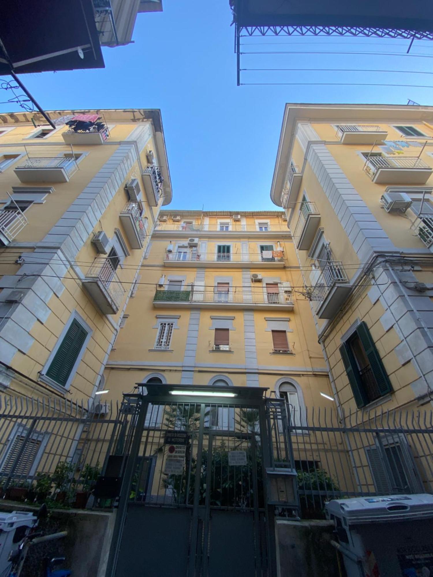 Appartamento La Casa Al Centro " Vicino Al Centro Storico Di Napoli" Esterno foto